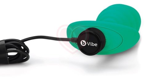 Ребристая вибропробка b-Vibe Twist Texture Plug зелёная фото 4