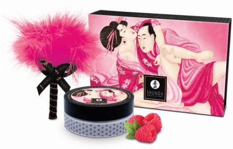 Массажная пудра с перышком Shunga Kissable Massage Powder Малиновое чувство фото 1