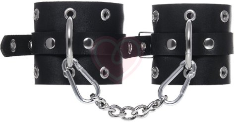 Кожаные наручники с люверсами Pecado BDSM черные фото 2